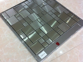 Metallic Mosaic Tiles 056
