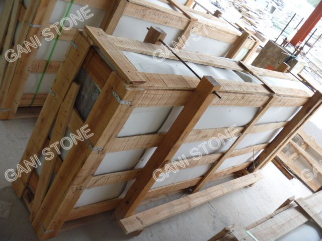 Granite Countertop Wooden Crate Packing