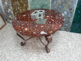 Red Agate Round Table Top