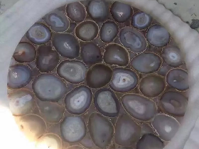 Natural Agate Round Table