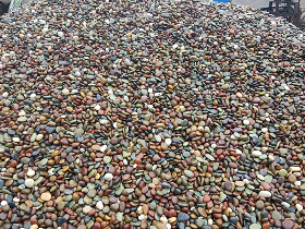 Colorful Pebble Stone Filter