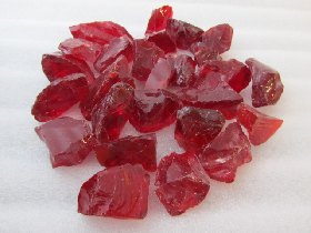 Red recycled Glass Chips