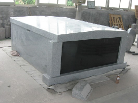 Granite Family Mausoleum 002