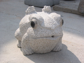 Frog Stone Statue