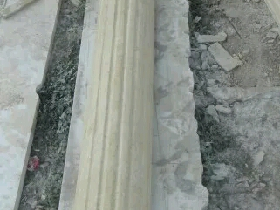 Yellow Granite Half Pillar