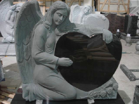 Angel Holding Heart Granite Monument 002